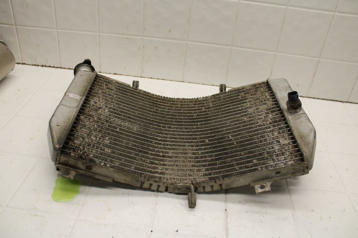 01-02 SUZUKI GSXR750 ENGINE RADIATOR MOTOR COOLER COOLING RADIATER BB402