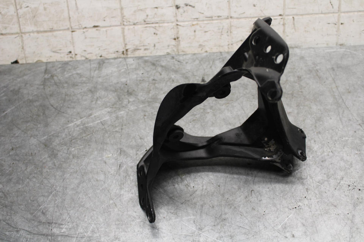 06-07 SUZUKI GSXR600 750 UPPER FAIRING MIRROR GAUGES STAY BRACKET BB543