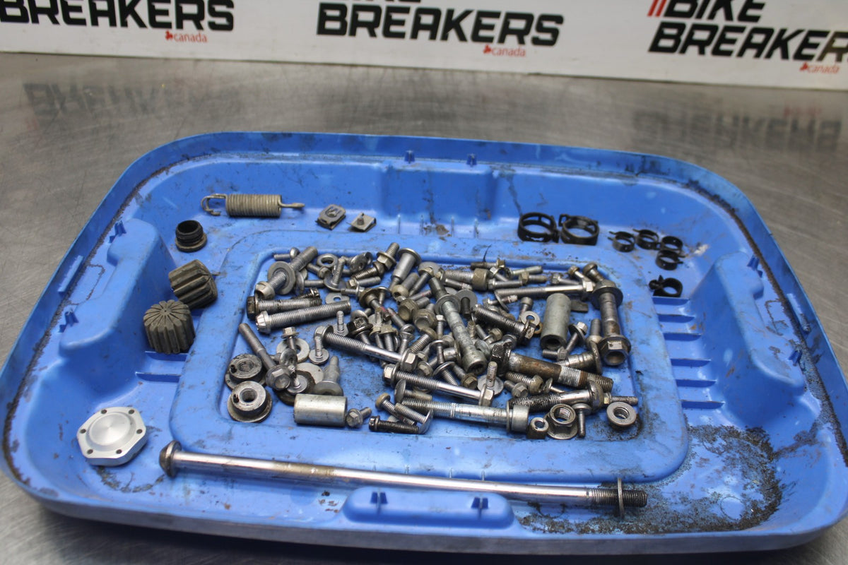 15 TRIUMPH TIGER 800 MOUNTING BOLTS HARDWARE SCREWS BB873