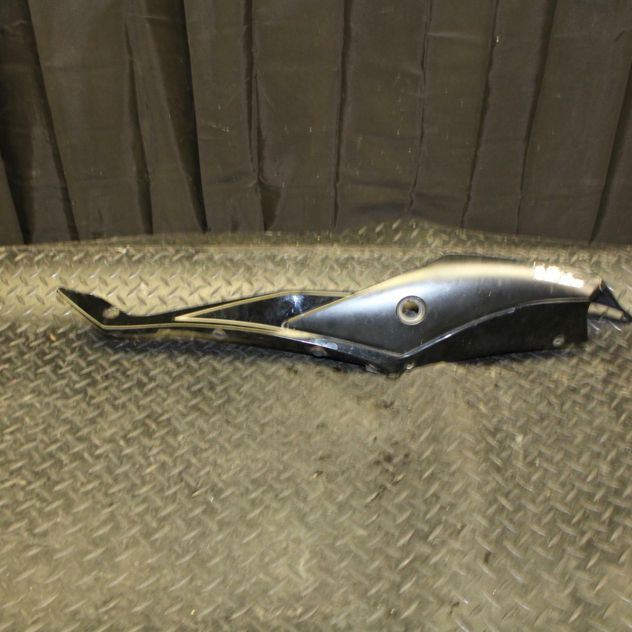 10 SUZUKI GSXR750 LEFT REAR BACK TAIL FAIRING COWL SHROUD BB190