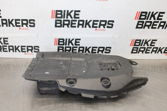 23 KAWASAKI NINJA 650 EX650 REAR BACK TAIL UNDERTAIL FAIRING COWL FENDER BB920