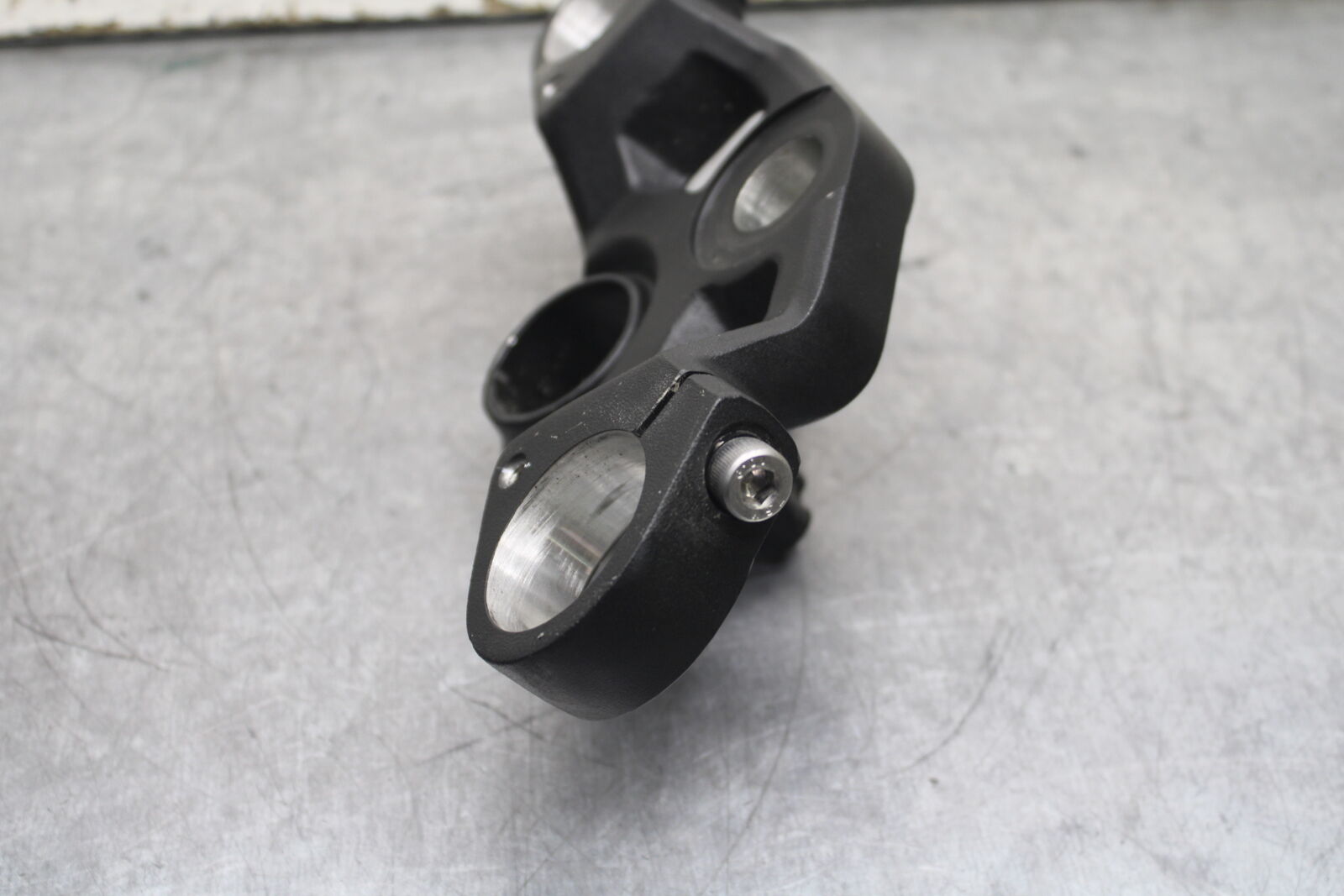 18-23 KAWASAKI NINJA 400 EX400 ABS FORKS UPPER TRIPLE TREE CLAMP BB747