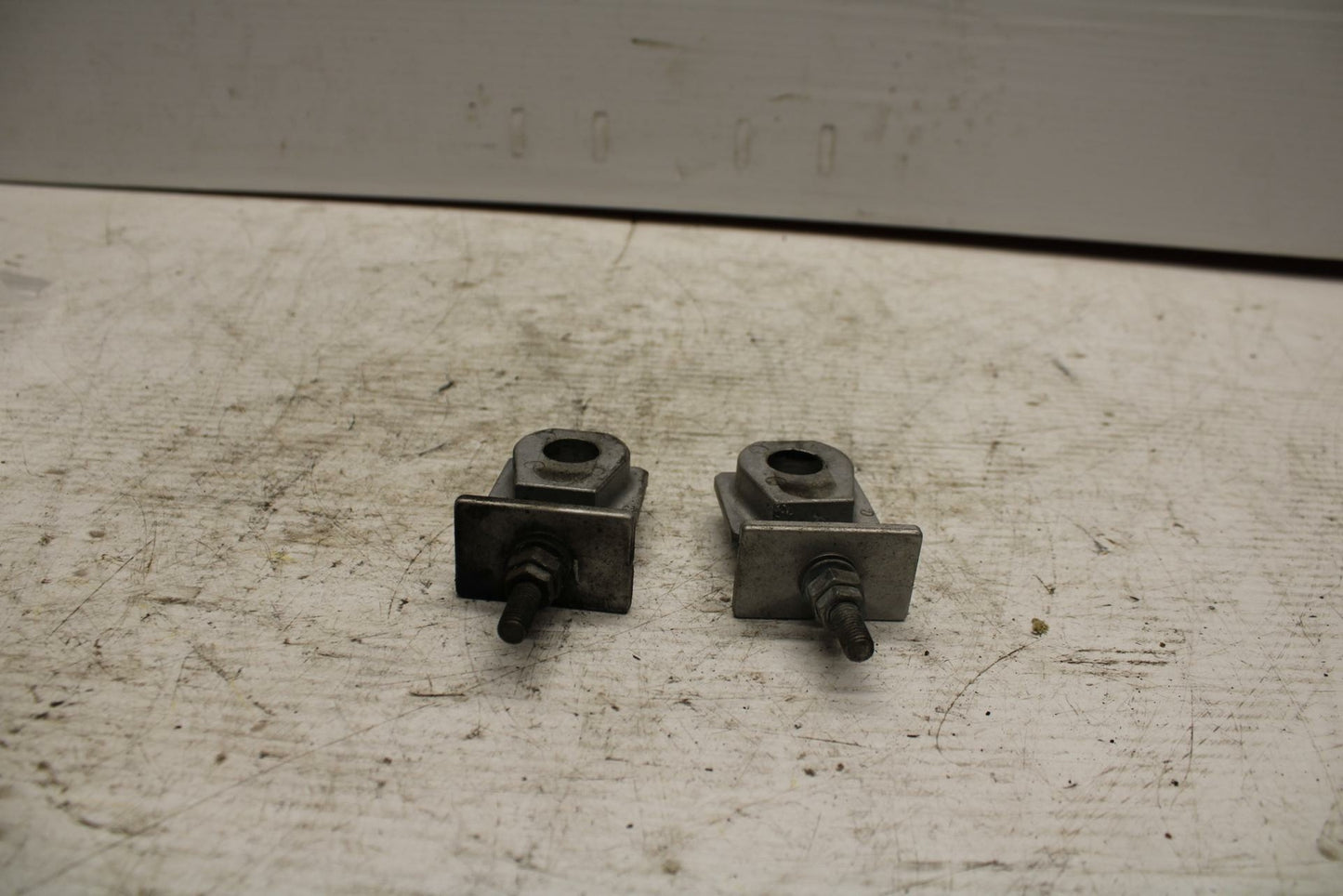 90-07 KAWASAKI ZZR 250 REAR AXLE BACK WHEEL RIM PIVOT BOLT AXEL BB298