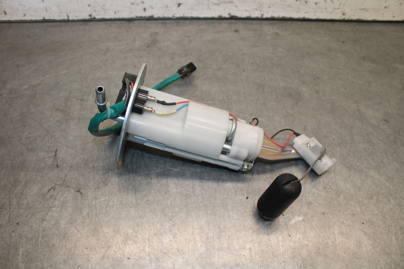 19-23 KAWASAKI NINJA ZX6R FUEL PUMP GAS PETROL SENDER UNIT BB701