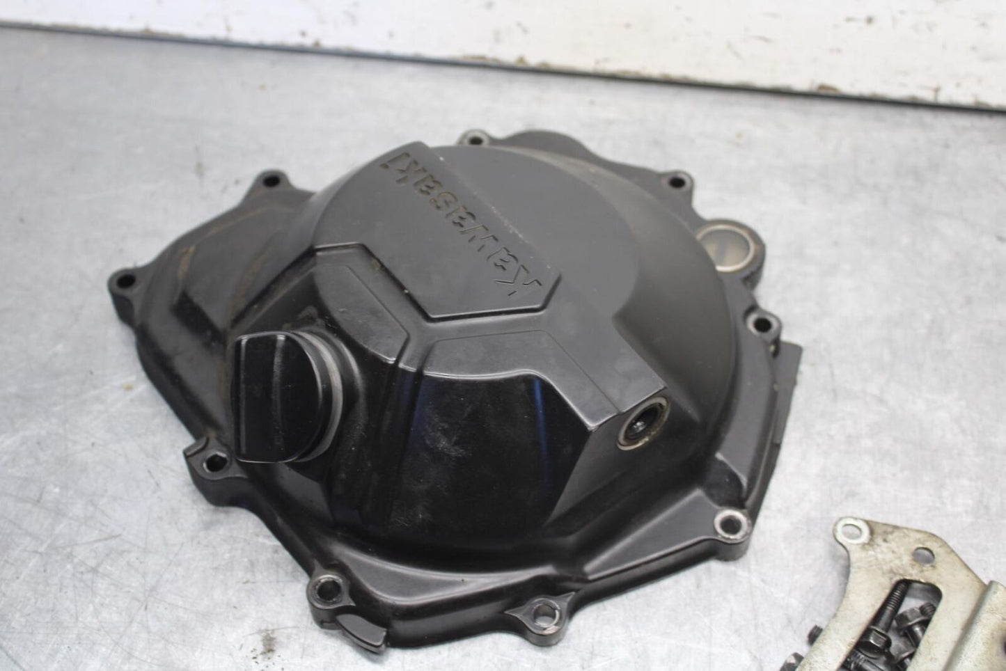 15-16 KAWASAKI EX300 CLUTCH SIDE ENGINE MOTOR COVER BB635