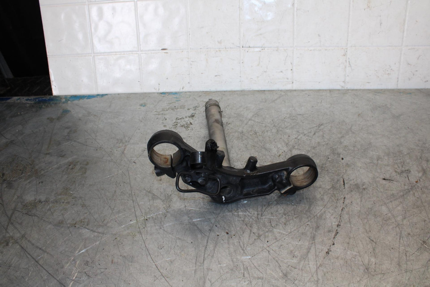 13-17 KAWASAKI NINJA 300 FRONT FORKS CLAMP LOWER TRIPLE TREE STEM BB429