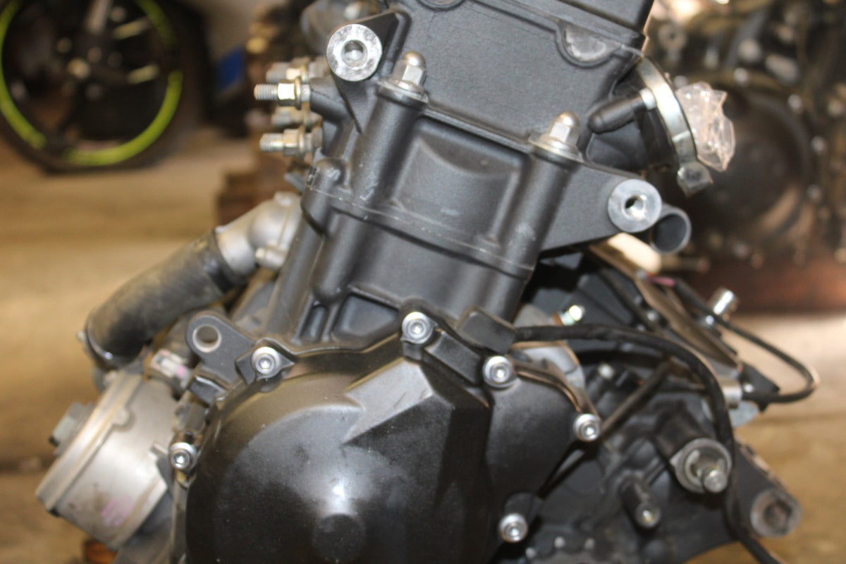 08-16 YAMAHA YZF R6 ENGINE MOTOR BB929