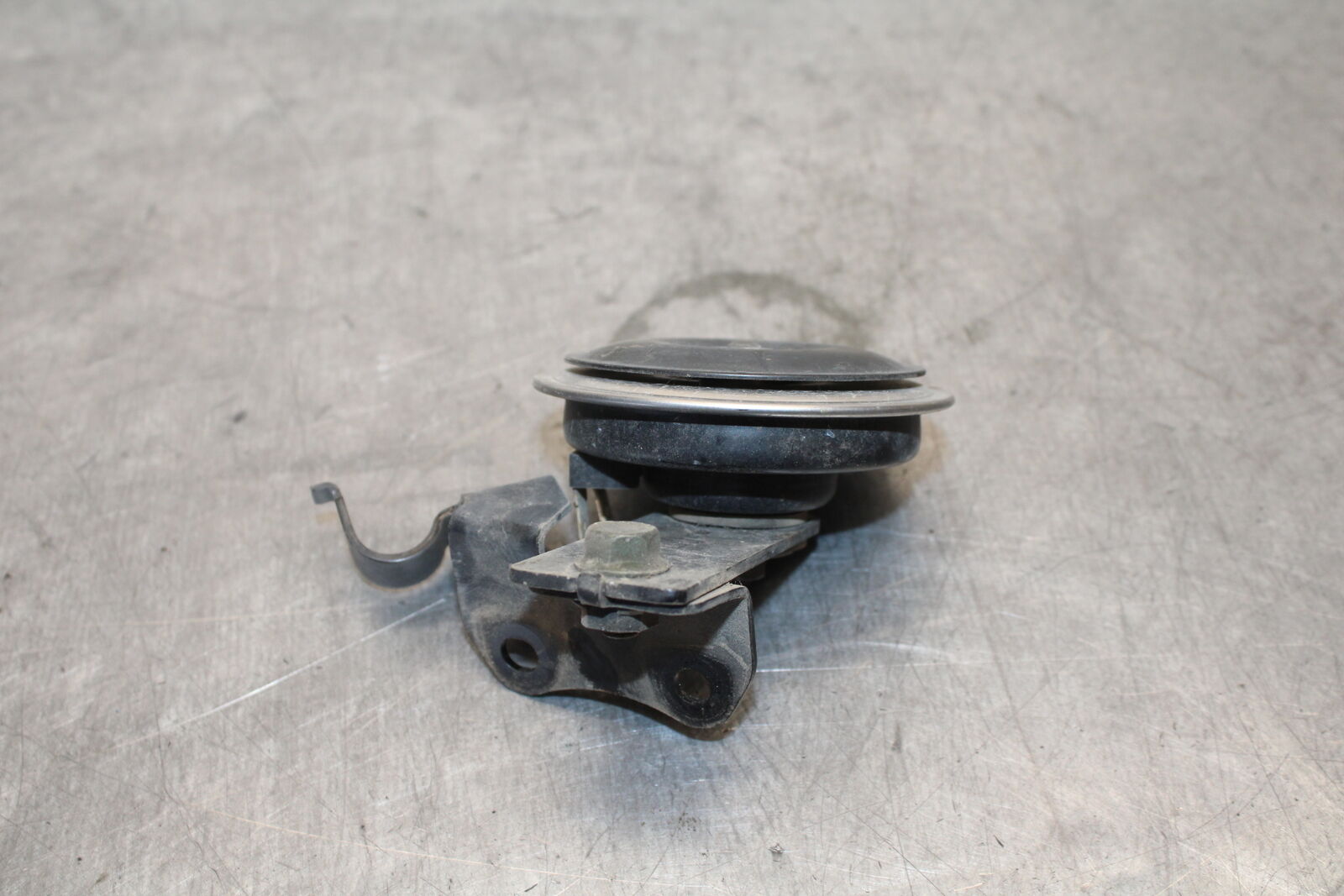 07-09 YAMAHA FZ6 HORN SIGNAL 5VX-83371-01-00 BB713