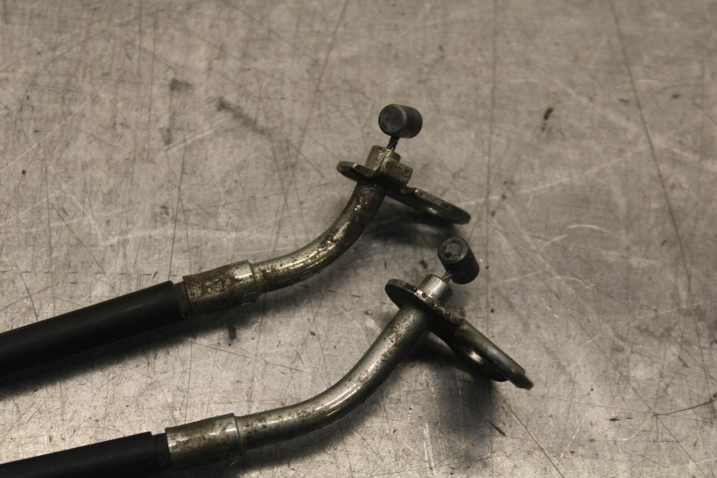 2007 Yamaha YZF R1 THROTTLE CABLES LINES 4C8-26302-00-00 BB83