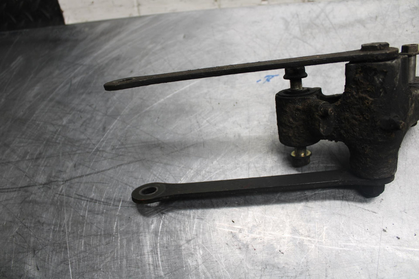 2003 Kawasaki Z1000 REAR DOGBONE SHOCK LINKAGE LINK 39007-1302 BB35