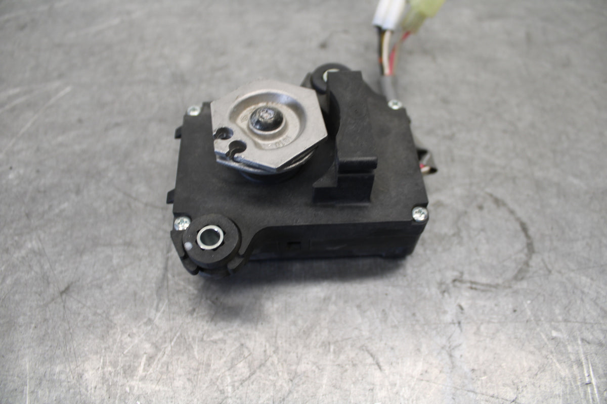 13-18 KAWASAKI NINJA ZX6R EXHAUST VALVE SERVO MOTOR BB682