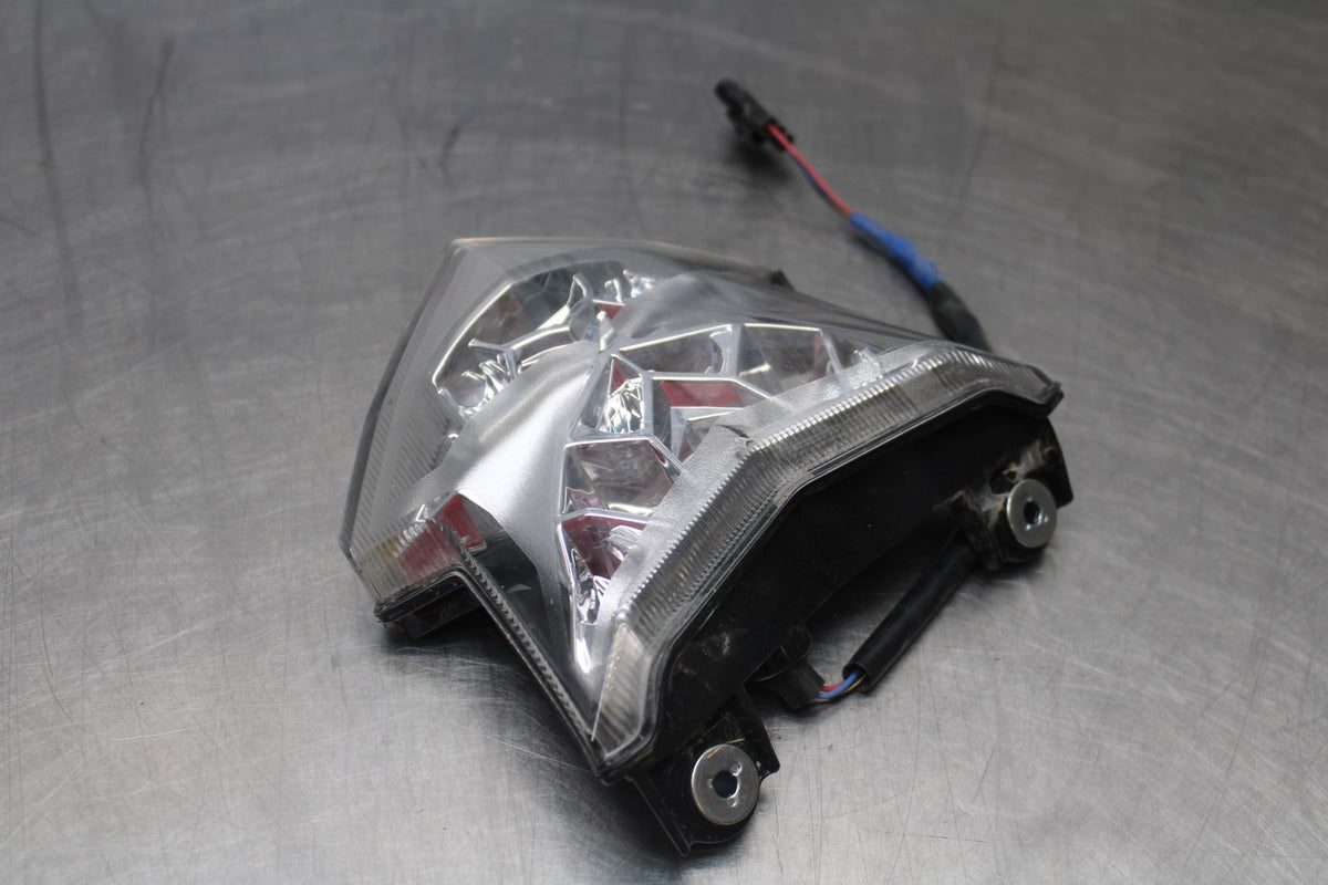 23 KAWASAKI NINJA 650 EX650 REAR TAIL TAILLIGHT BACK BRAKE LIGHT BB920