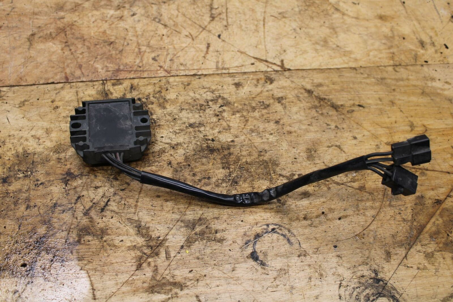 04-09 SUZUKI GS500F RECTIFIER VOLTAGE REGULATOR BB335