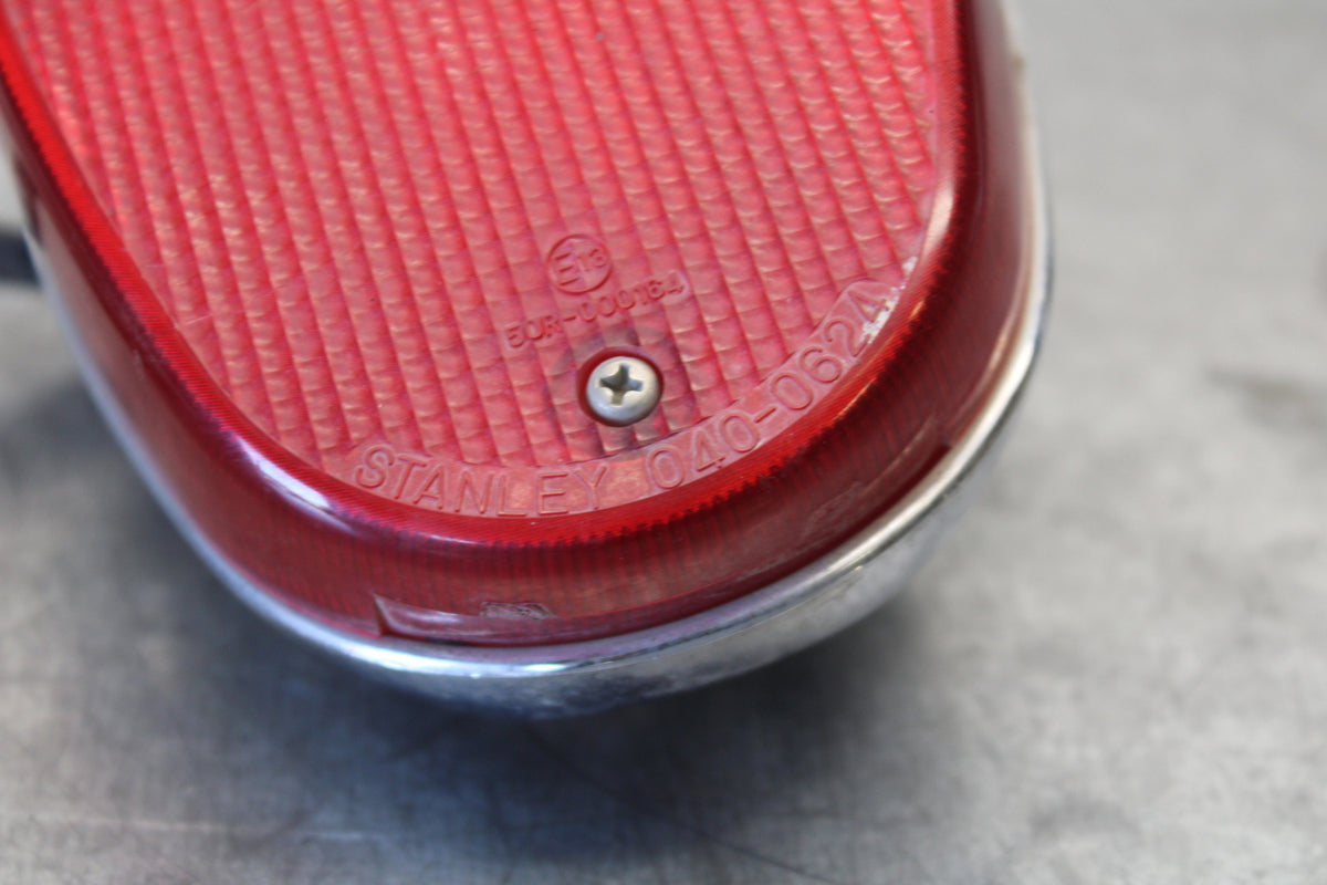 05-06 YAMAHA ROYAL STAR TAILLIGHT REAR TAIL BRAKE LIGHT BB697