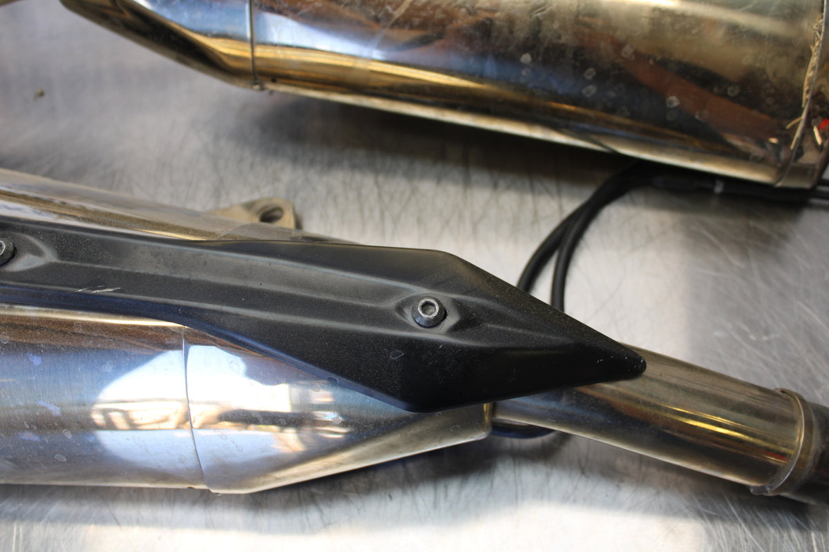 07 KAWASAKI Z1000 EXHAUST PIPE MUFFLER SLIP ON CAN SILENCER SET BB148
