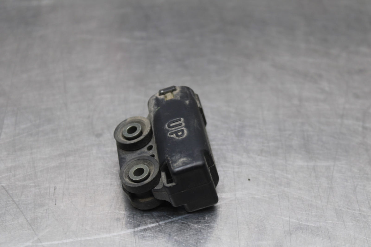 05 YAMAHA YZF R6 TIP OVER BANK ANGLE CRASH SENSOR SWITCH  BB814