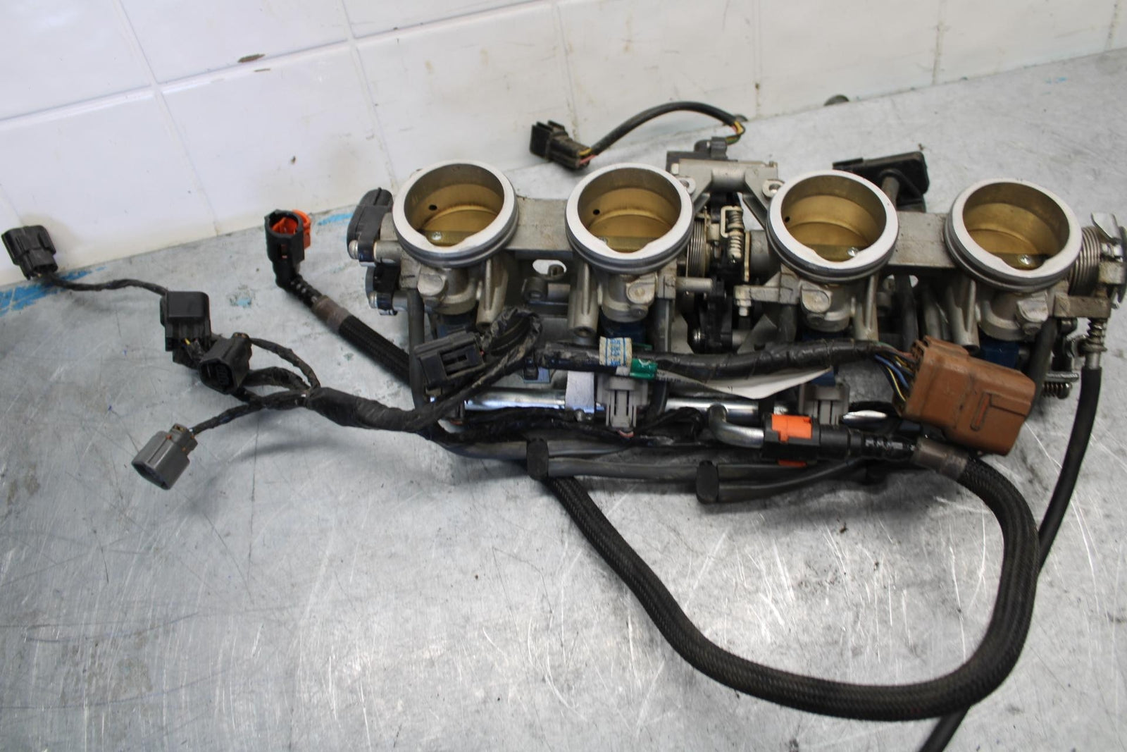 06-07 KAWASAKI NINJA ZX14R MAIN FUEL INJECTORS / THROTTLE BODIES bb433