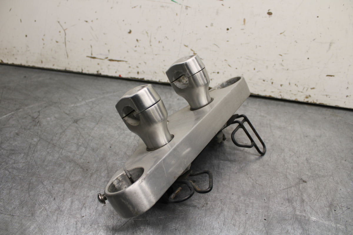 99-00 YAMAHA V STAR 1100 FORKS UPPER TRIPLE TREE CLAMP BB711