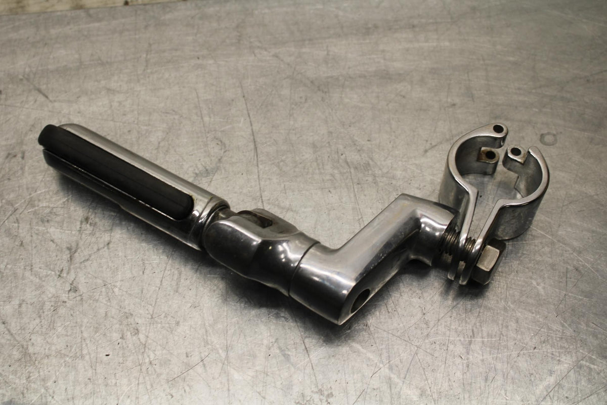 2004 Suzuki Intruder 1500 VL1500 LEFT REAR FOOT REST PEG STEP BB573