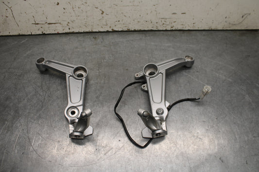 21-24 APRILIA TUONO 660 FACTORY RIGHT LEFT REARSETS REAR SET FOOT PEGS  BB733