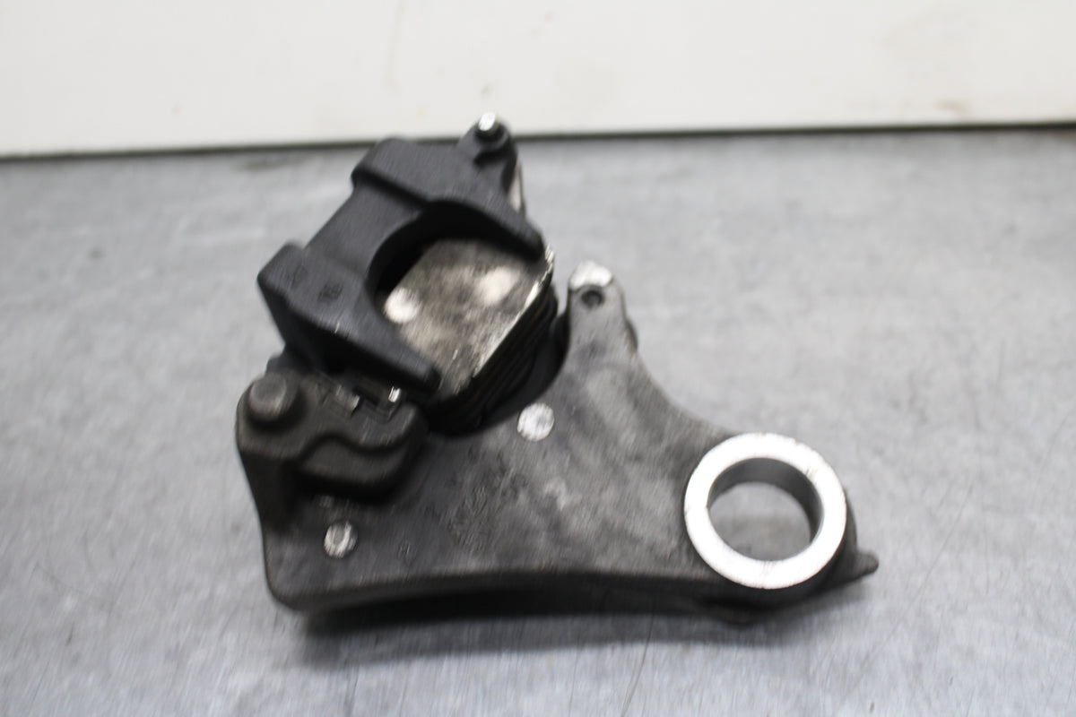 09-14 YAMAHA YZF R1 REAR BACK BRAKE CALIPER W MOUNT BRACKET BB119