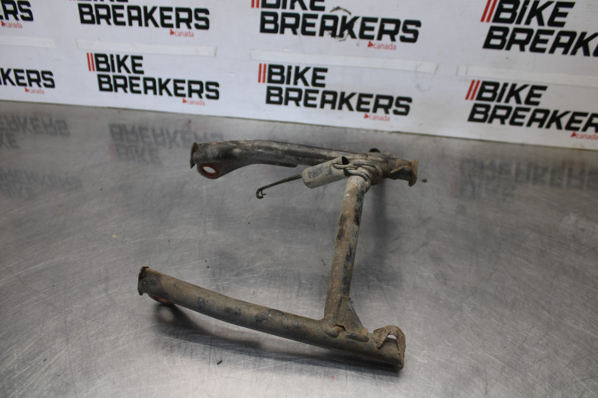 06-07 HONDA INTERCEPTOR 800 VFR800 CENTER MAIN STAND BB917