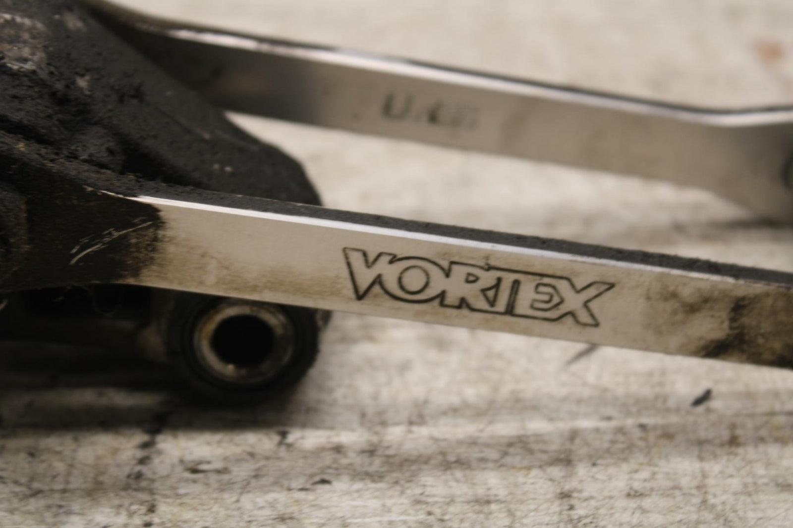 12-13 KAWASAKI EX300 NINJA REAR DOGBONE SHOCK LINKAGE LINK BB373