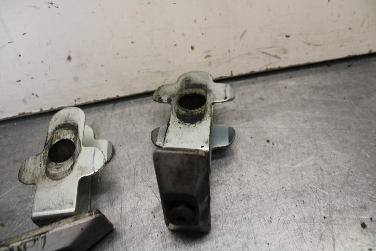 1995 Suzuki RF600R SWINGARM CHAIN TENSIONER ADJUSTMENT BRACKETS  BB615