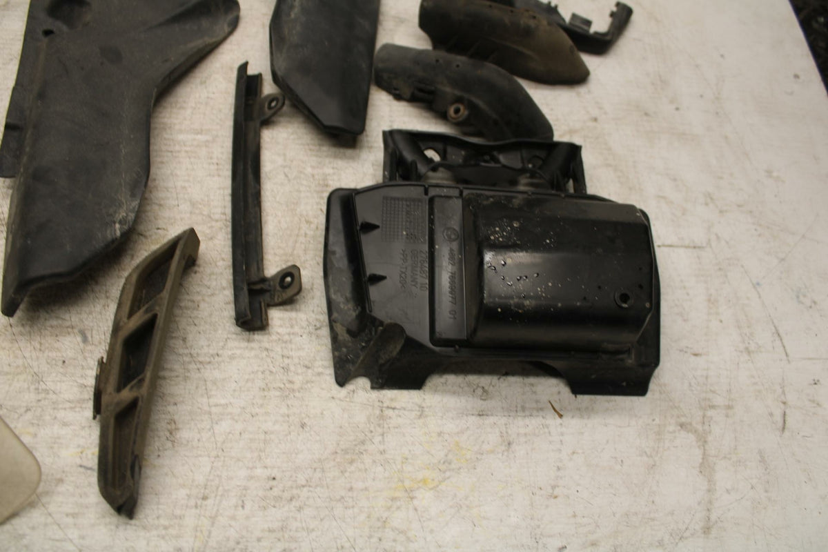 07-13 BMW R1200GS ADVENTURE MISALANEOUS PLASTICS BB368