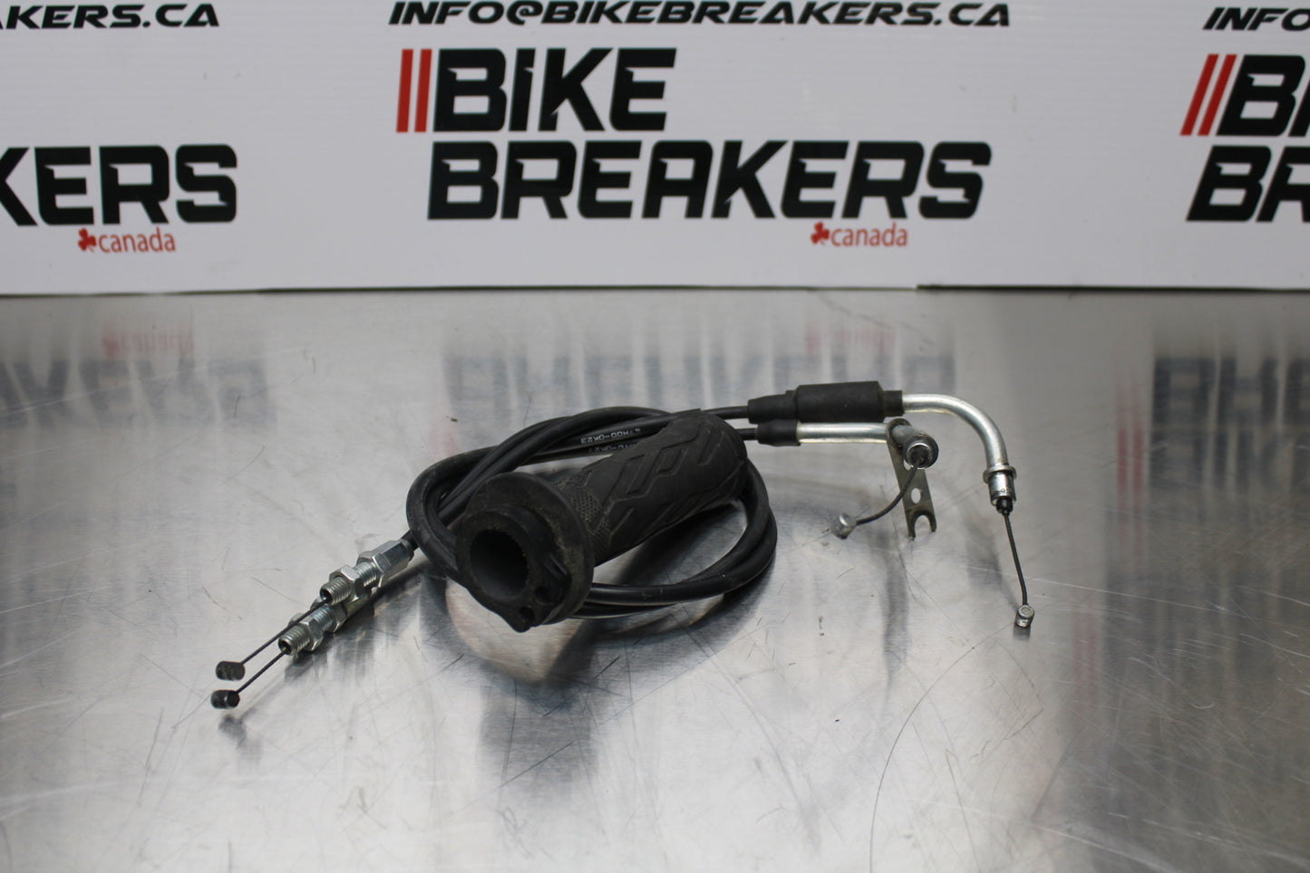 11 SUZUKI GSXR1000 THROTTLE CABLES LINES BB142