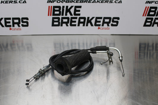 11 SUZUKI GSXR1000 THROTTLE CABLES LINES BB142