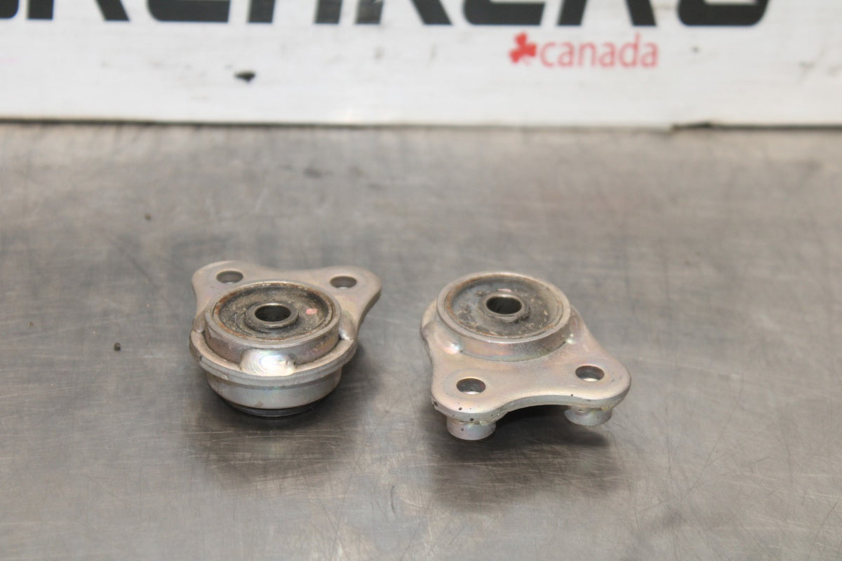 22-25 YAMAHA YZF R7 EXHAUST MUFFLER HEADER MOUNT BRACKET HANGER BB940