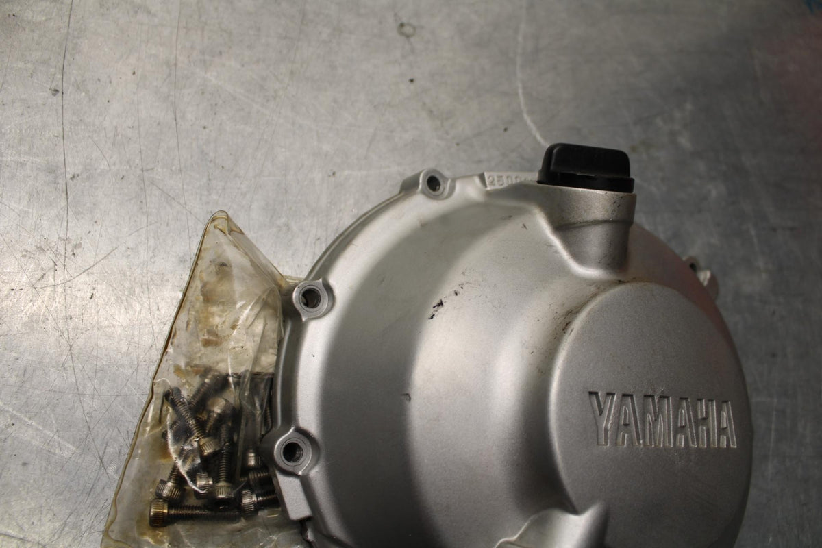 2001 Yamaha YZF R6 CLUTCH SIDE ENGINE MOTOR COVER 5EB-15421-01-00 BB68
