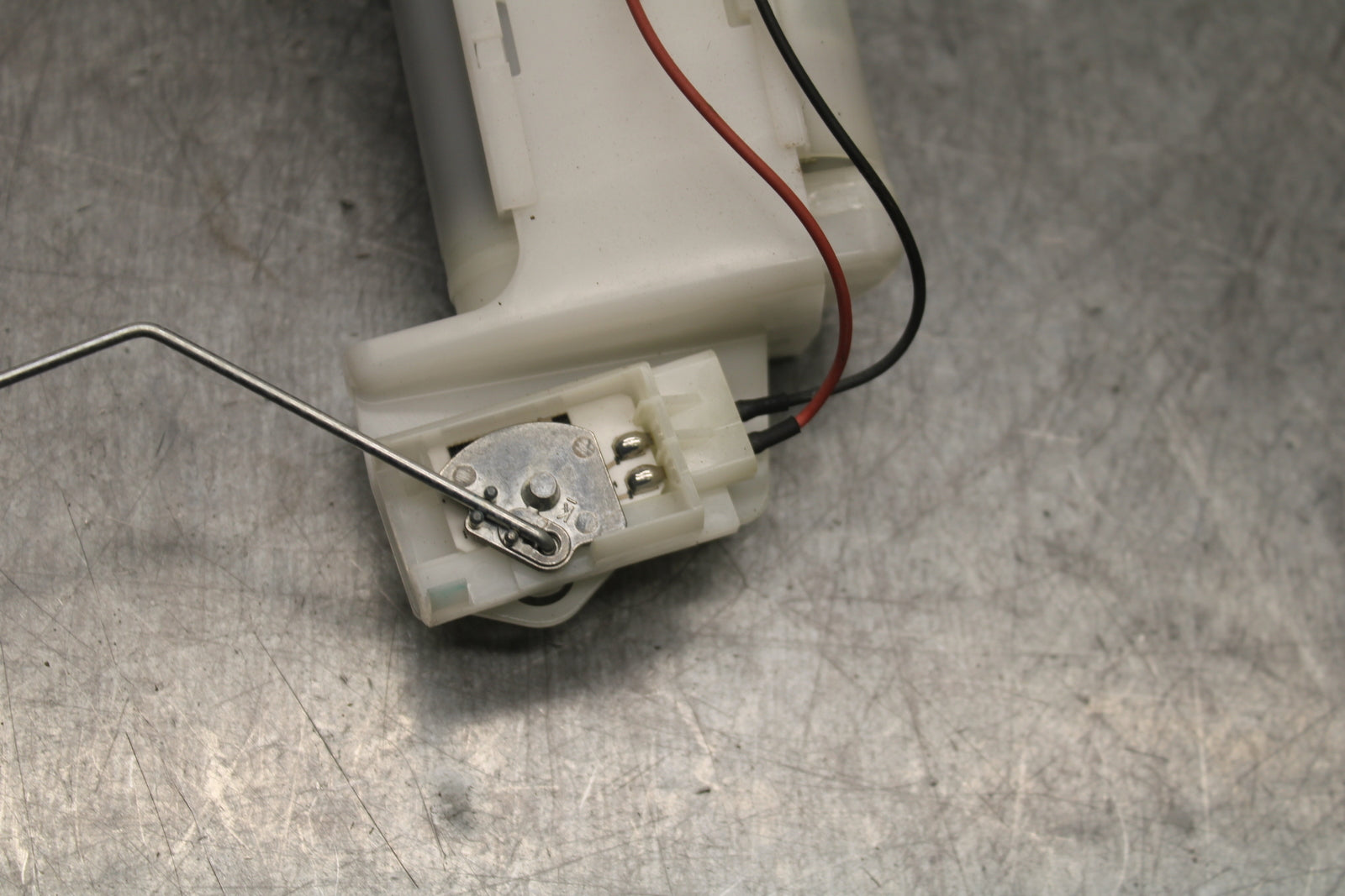 18-24 KAWASAKI NINJA 650 FUEL PUMP GAS PETROL SENDER UNIT BB725