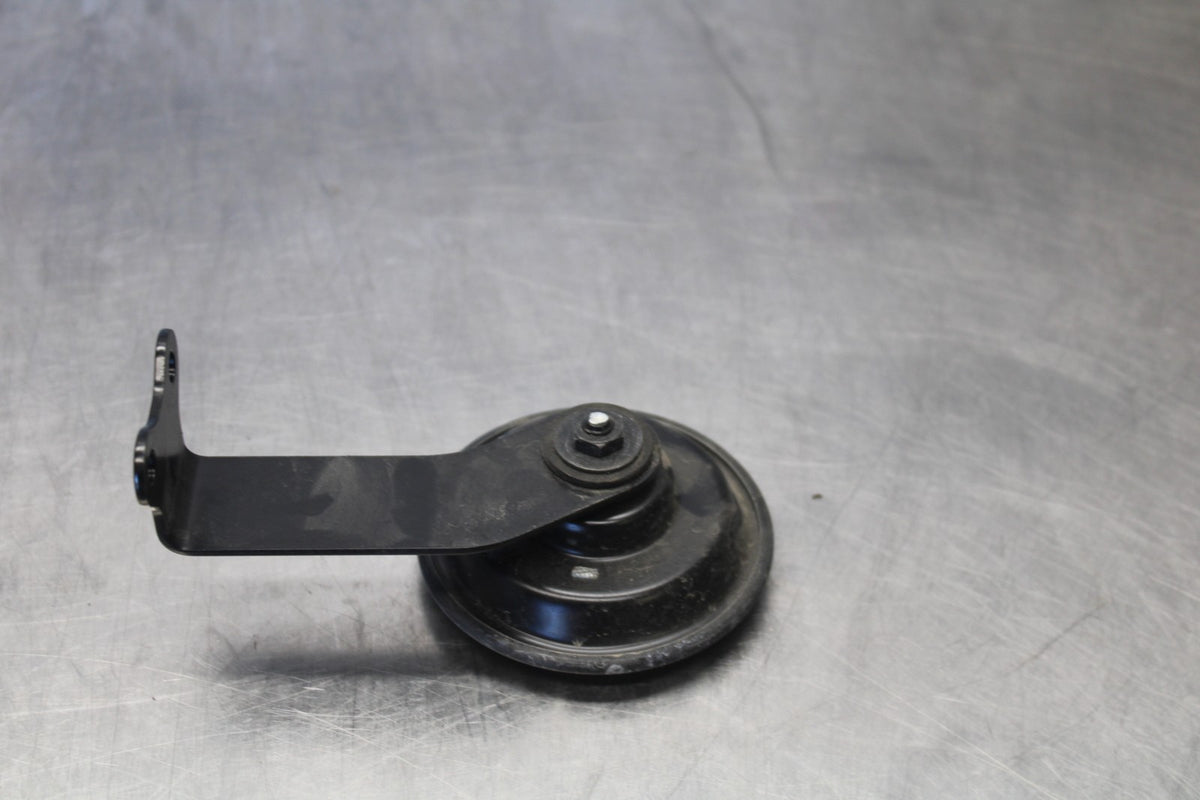 18 SUZUKI GSXR750 HORN SIGNAL BB891