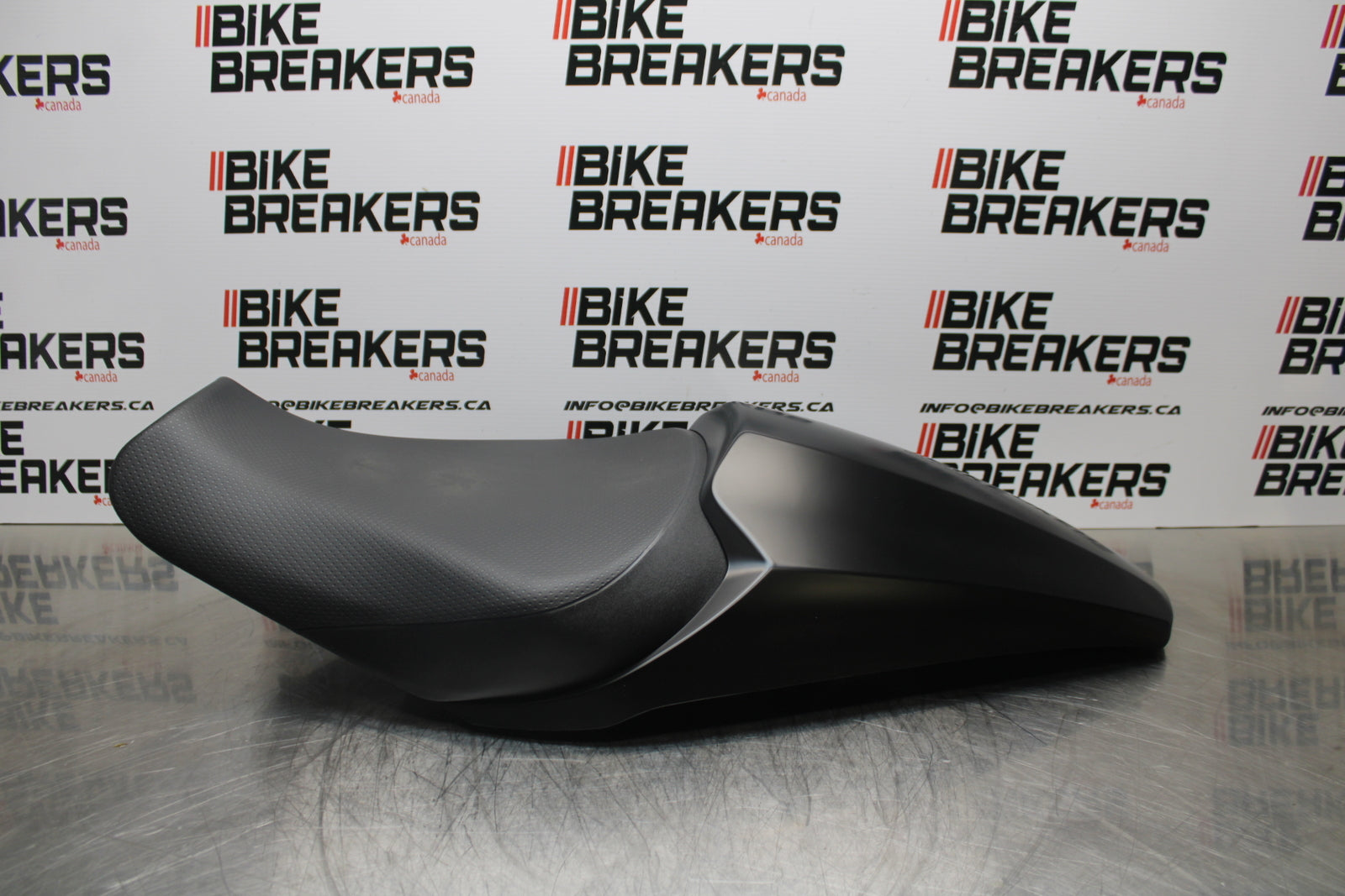 23-24 KAWASAKI NINJA ZX14R NEW!! FRONT REAR SEAT SADDLE & SOLO FAIRING BB153