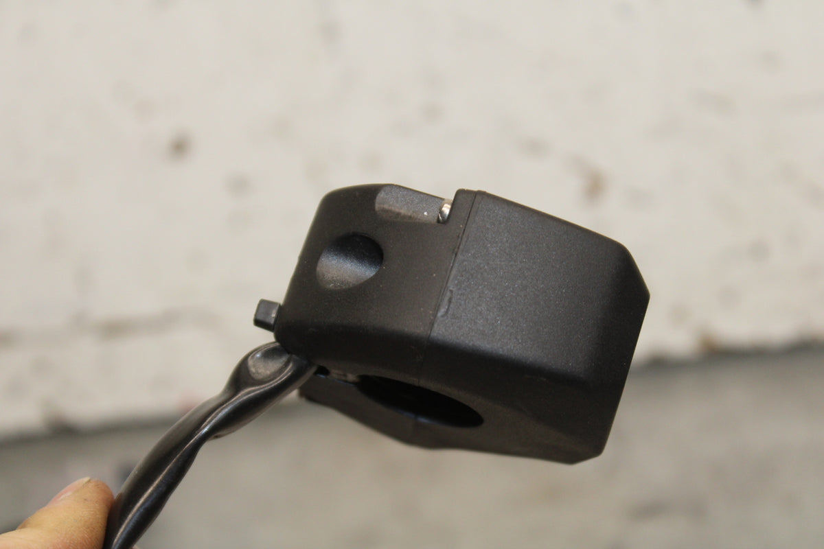 21-24 APRILIA TUONO 660 FACTORY RIGHT CLIP ON HANDLE KILL OFF START SWITCH BB733
