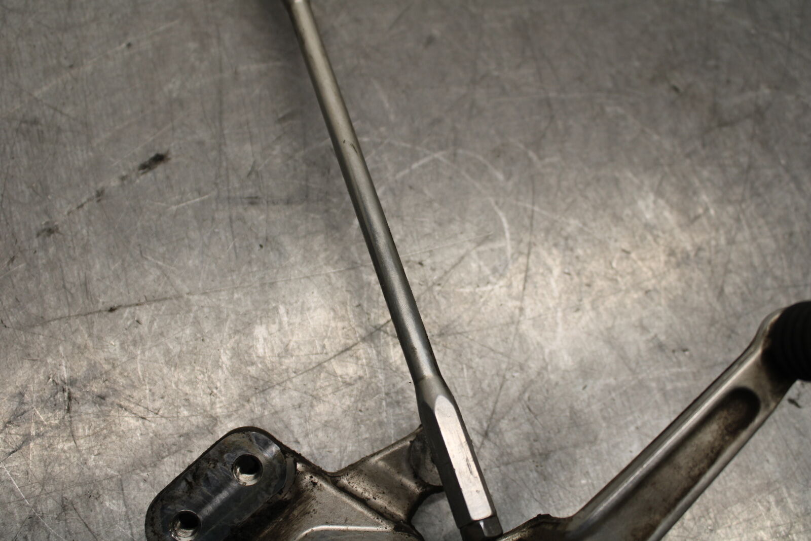 08-09 SUZUKI GSXR600 SHIFTER LINKAGE SHIFT LINK PEDAL BB728