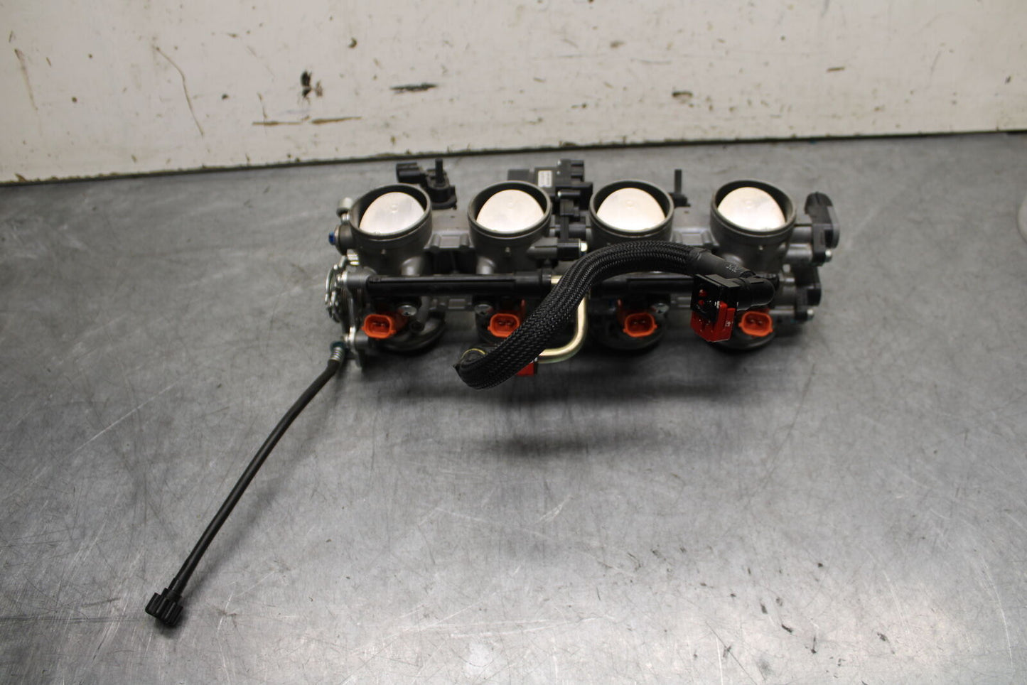 13-18 KAWASAKI NINJA ZX6R MAIN FUEL INJECTORS / THROTTLE BODIES 16163-0772 BB666