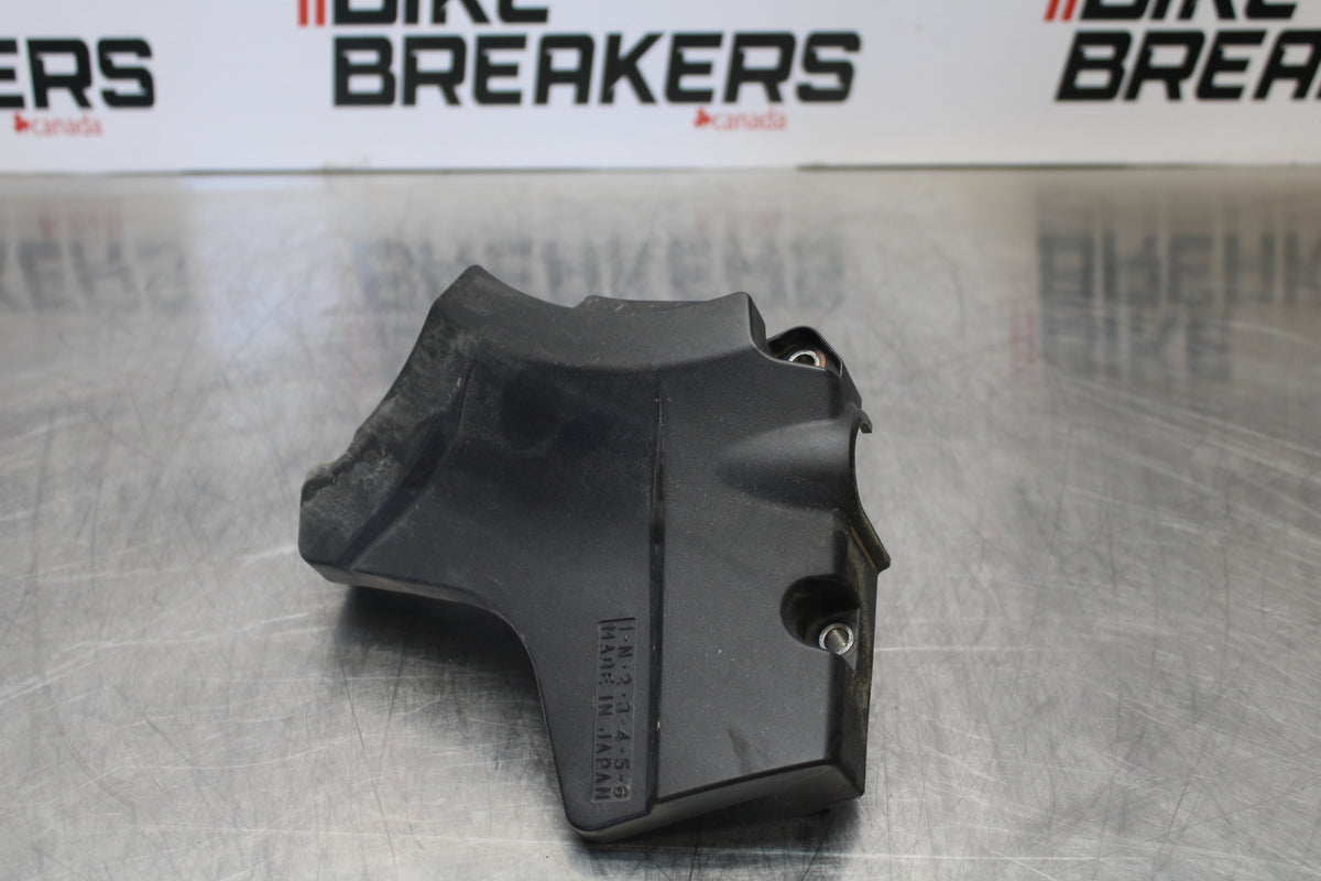 09-15 YAMAHA FZ6R ENGINE SPROCKET COVER BB161