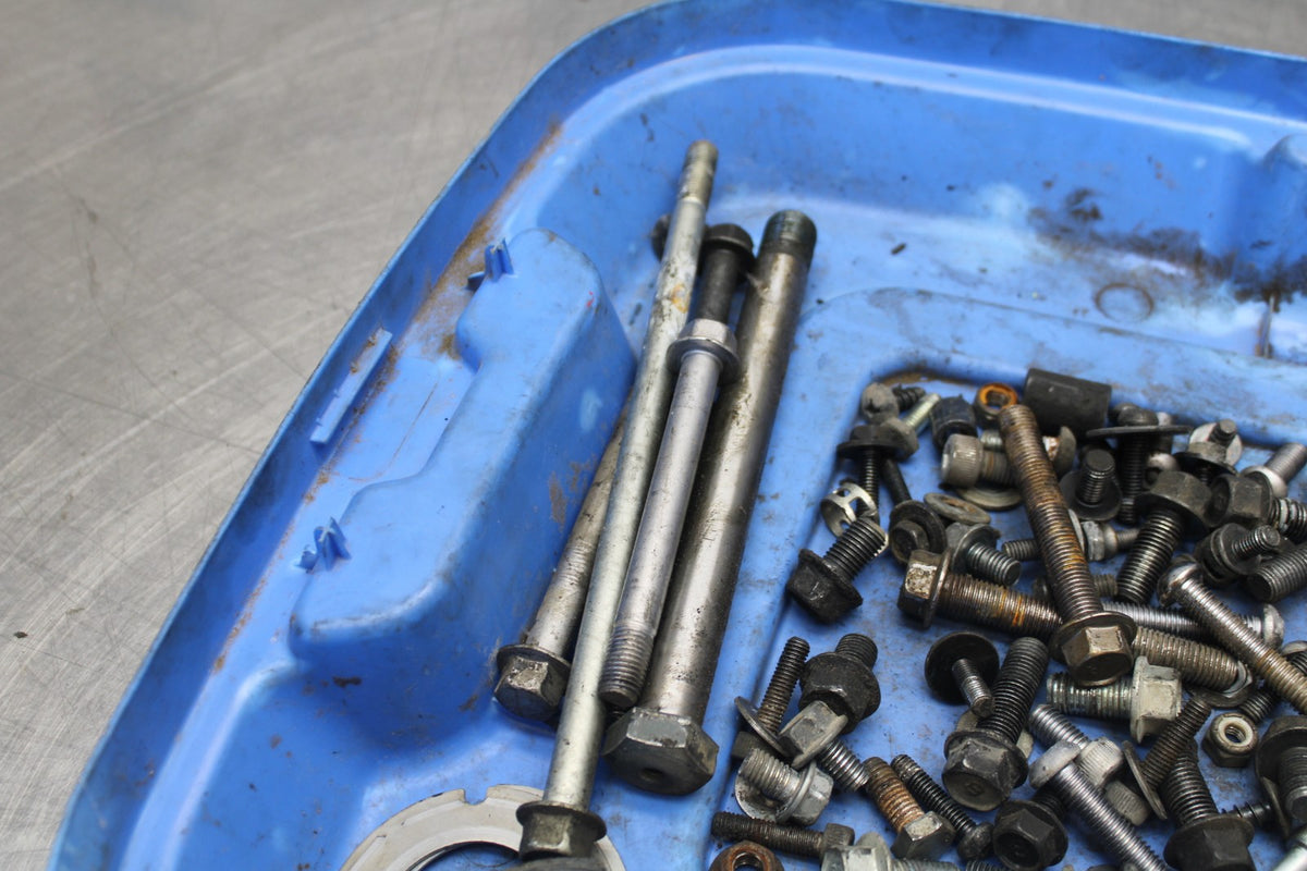 08 YAMAHA V STAR 1100 XVS1100AW CLASSIC MOUNTING BOLTS HARDWARE BB916