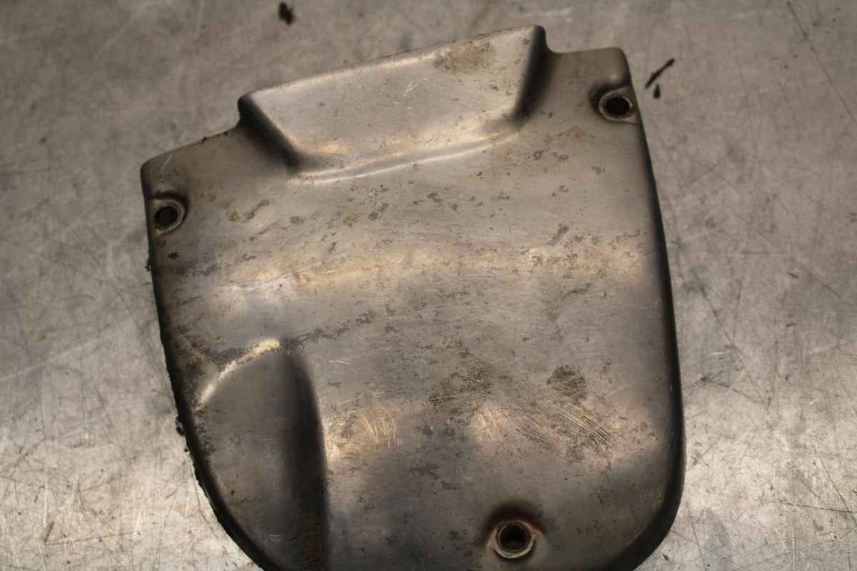 75 SUZUKI GT 550 ENGINE SPROCKET COVER BB67