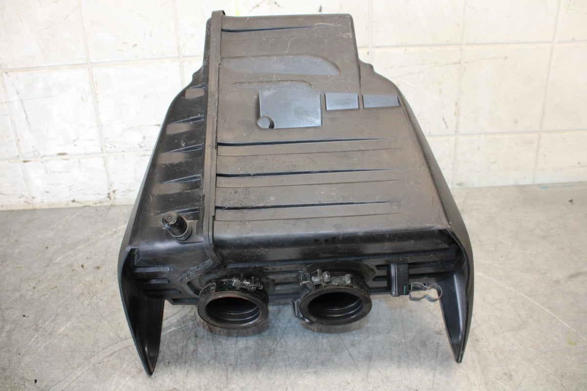 2015 Yamaha FZ07 AIRBOX AIR INTAKE FILTER BOX 1WS-14401-00-00 BB531