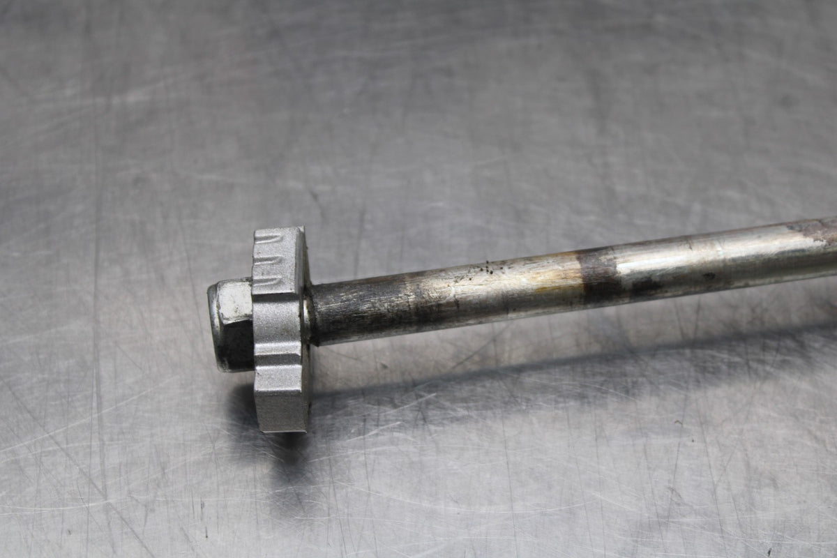 13-16 KTM 390 DUKE REAR AXLE BACK WHEEL RIM PIVOT BOLT AXEL BB815