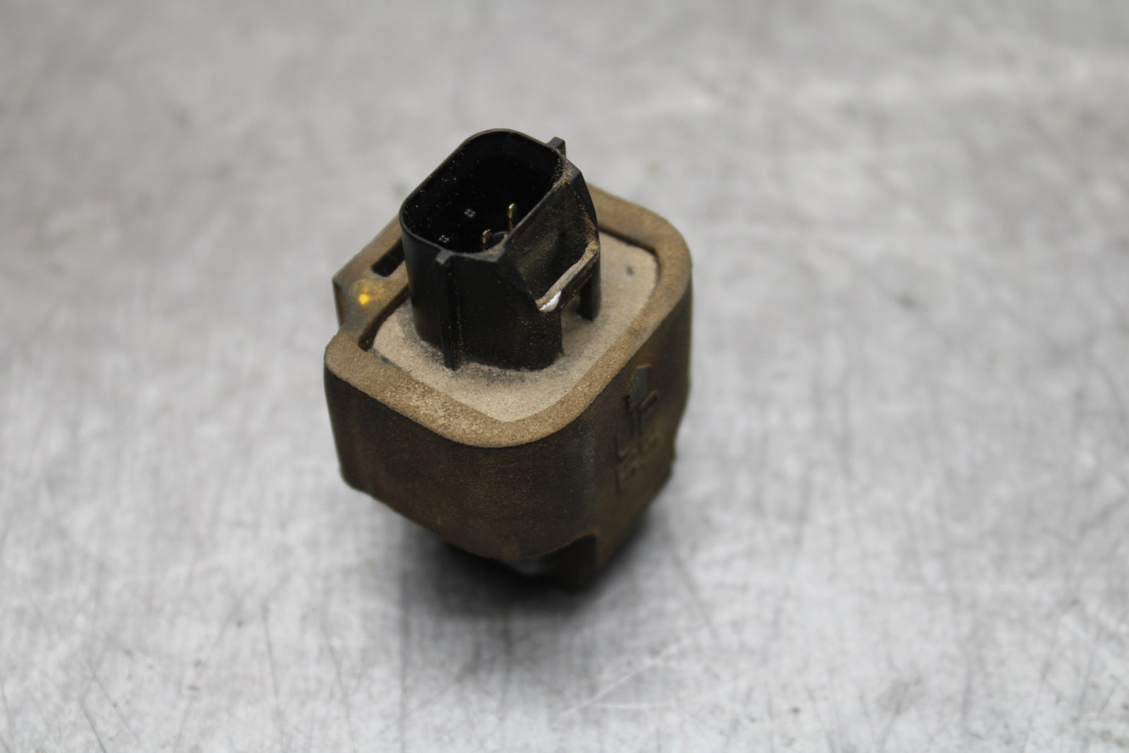 19-22 KAWASAKI Z400 TIP OVER BANK ANGLE CRASH SENSOR SWITCH  BB708