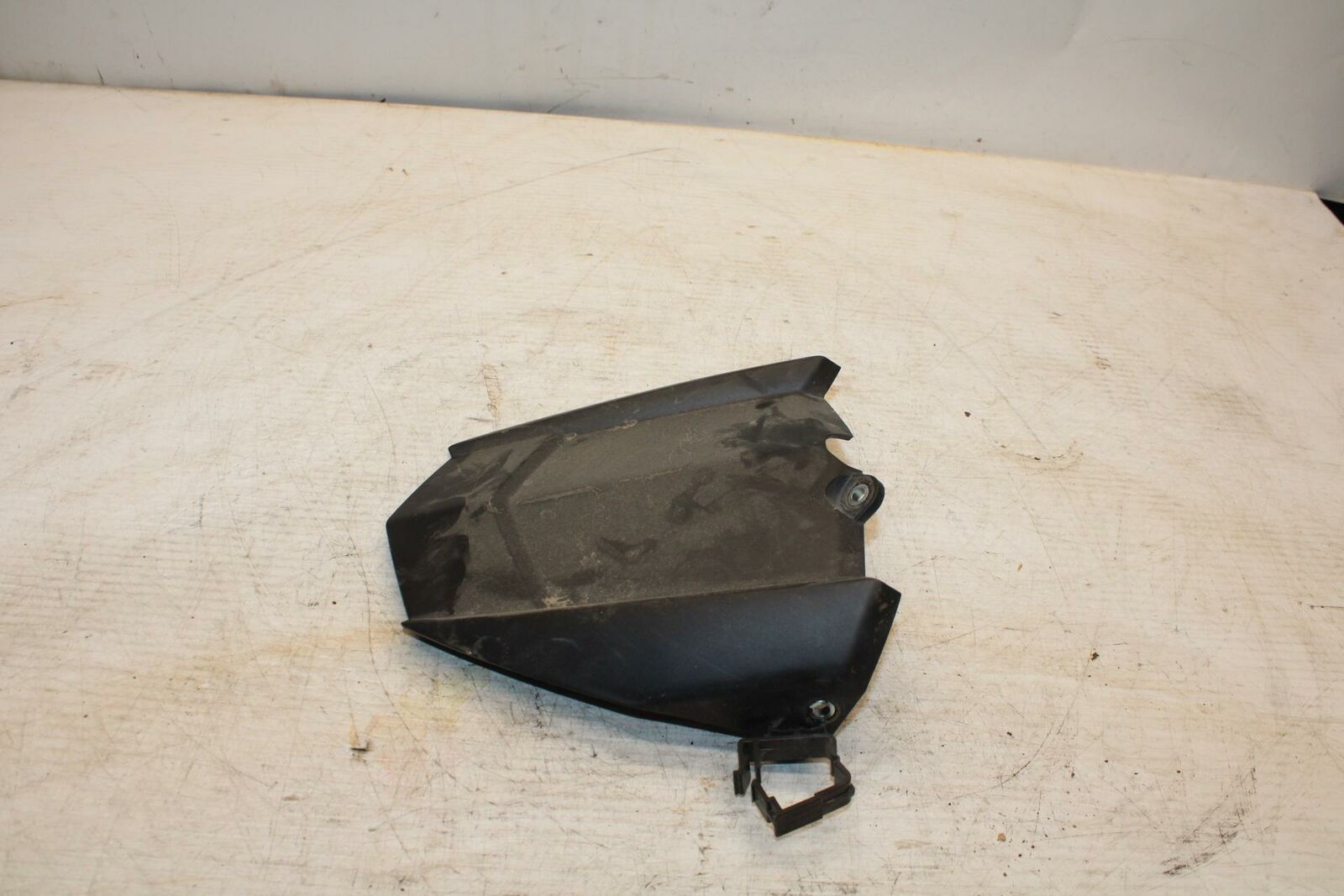 16-21 YAMAHA XSR900 REAR BACK WHEEL TIRE HUGGER FENDER BB362