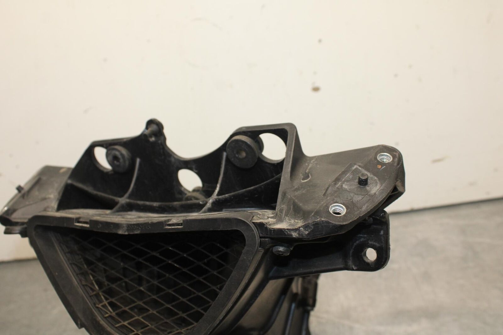 09-12 KAWASAKI NINJA ZX6R ZX600R RAM AIR INTAKE TUBE DUCT BB617