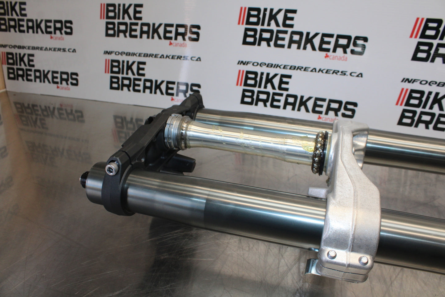 23-24 KAWASAKI NINJA ZX14R FRONT END FORKS SUSPENSION TRIPLE TREES/ AXLE BB153