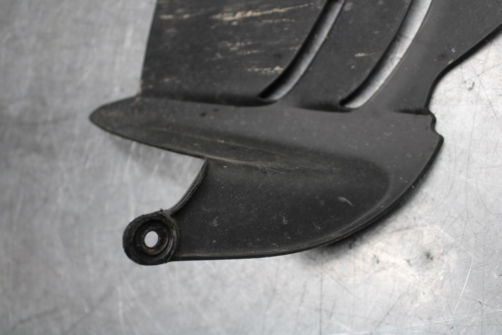 2009 Kawasaki Ninja ZX6R ZX600R REAR  WHEEL TIRE HUGGER FENDER  BB548