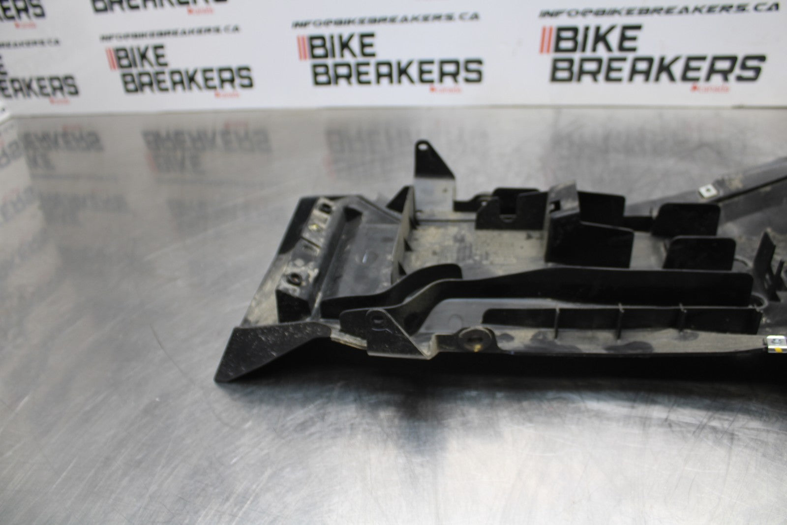 18-23 KAWASAKI NINJA 400 EX400 ABS REAR BACK TAIL UNDERTAIL FAIRING BB177